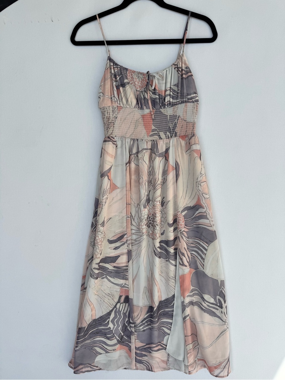 Wilfred Genoa Floral Midi Dress in Pink and Gray